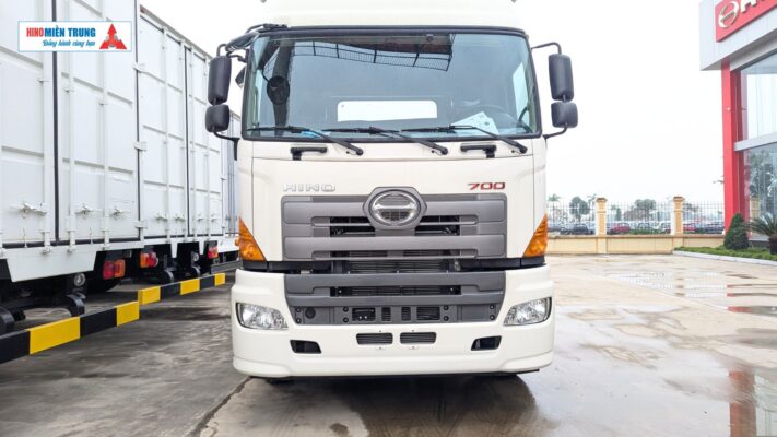 Xe đầu kéo Hino Series 700 SS2P