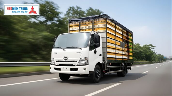 Thùng Gia Cầm Trên Xe Hino 300