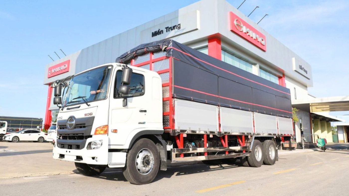 Hino-500-FL-Showroom-Hino-mien-trung