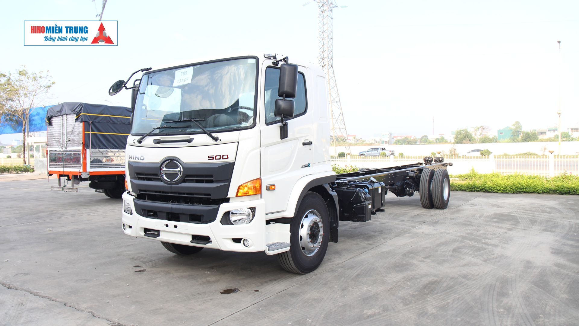 Hino-FG8JT8A-PGX-chassis
