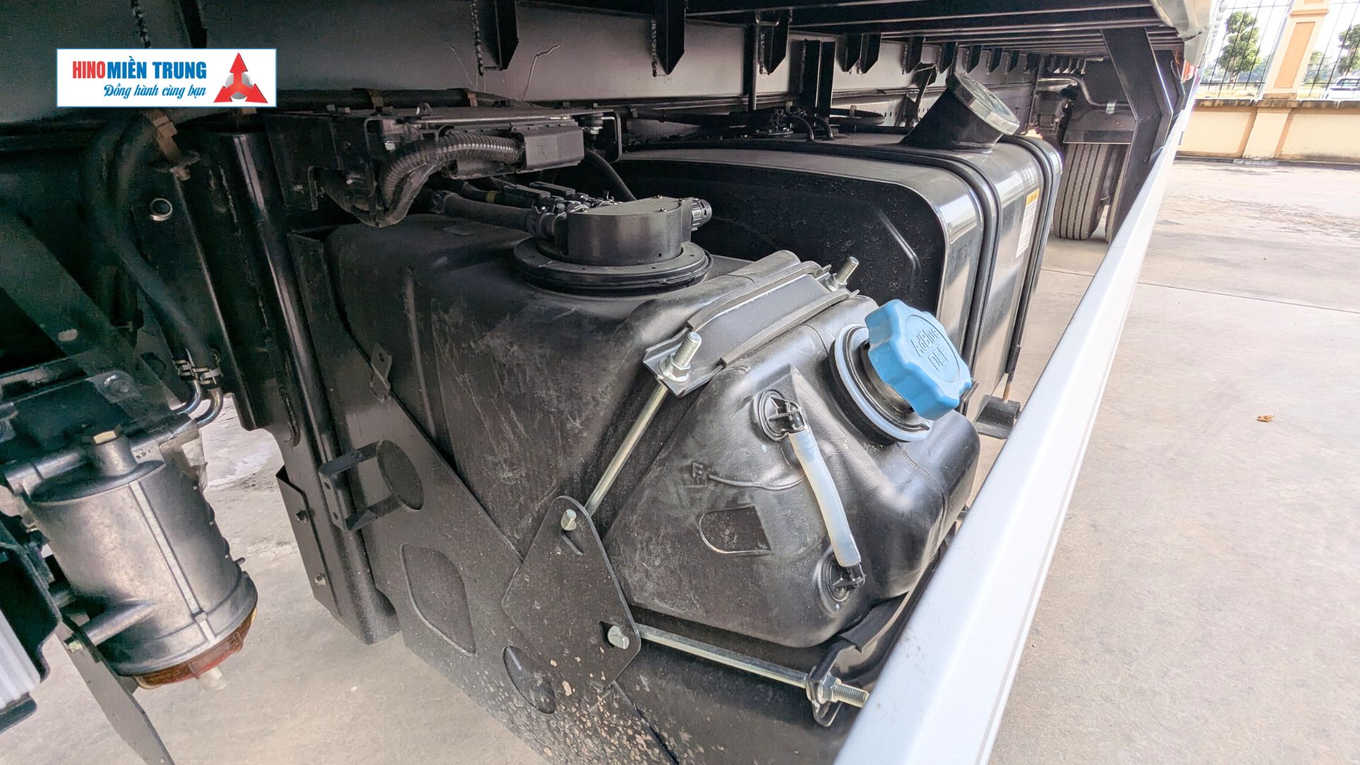 binh-nhien-lieu-Hino-FG8JT8A-PGX