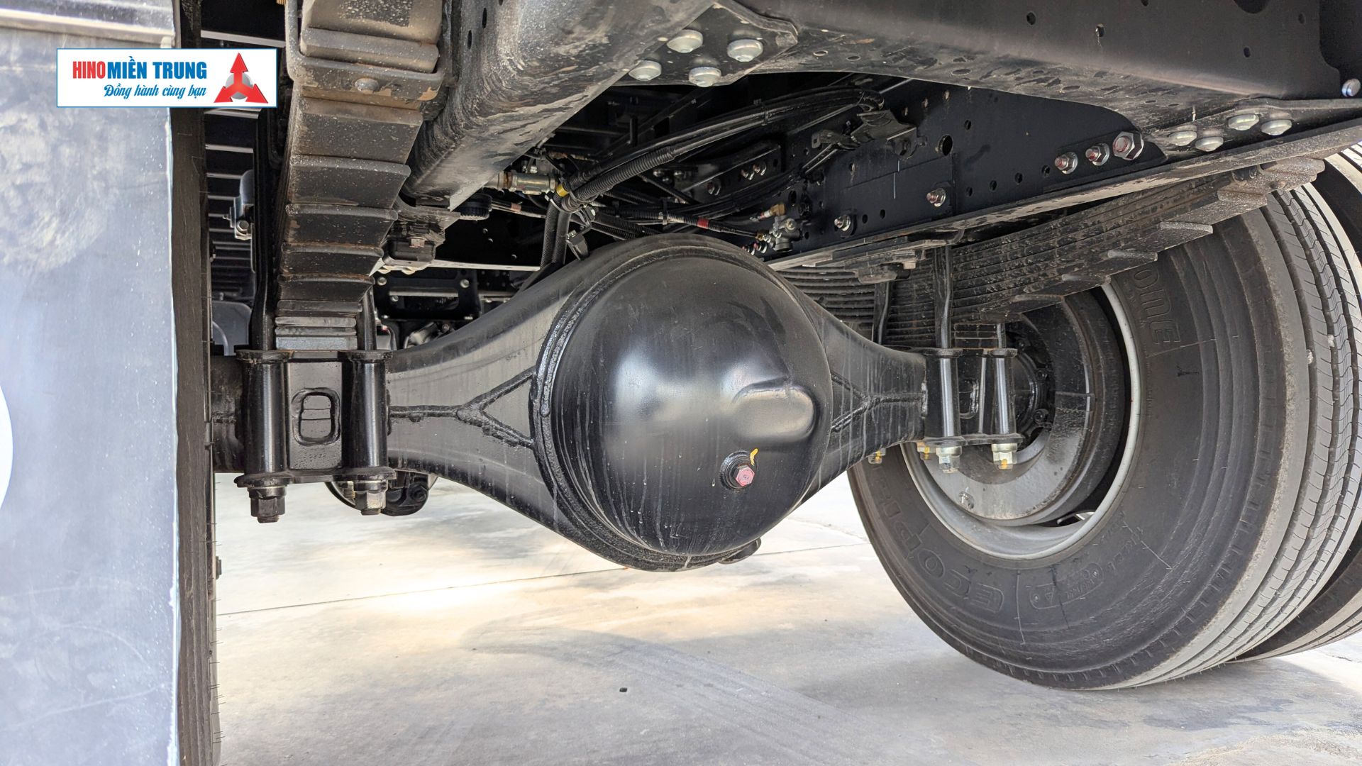 cau-sau-Hino-FG8JT8A-PGX