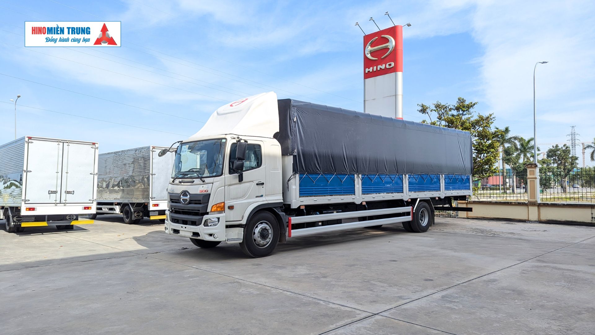 Xe tải Hino 500 model FG8JT8A-PGX-16 tấn.