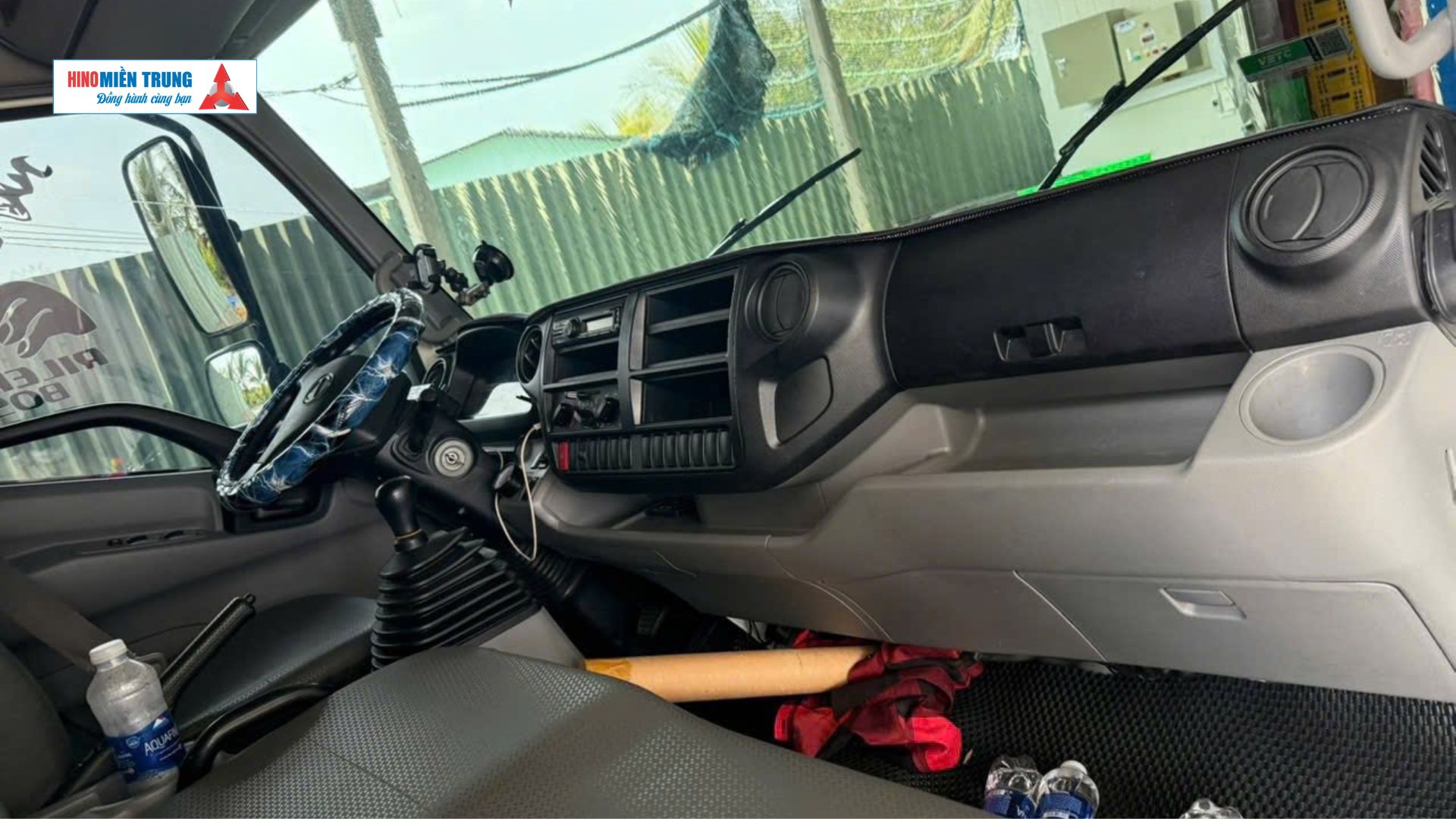 HinoXZU730 Cabin rộng – Trải nghiệm lái chuẩn