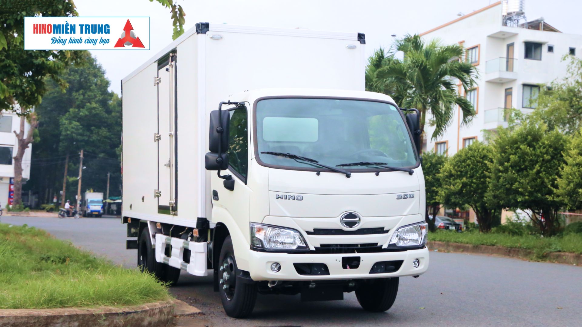 Hino 300 XZU650