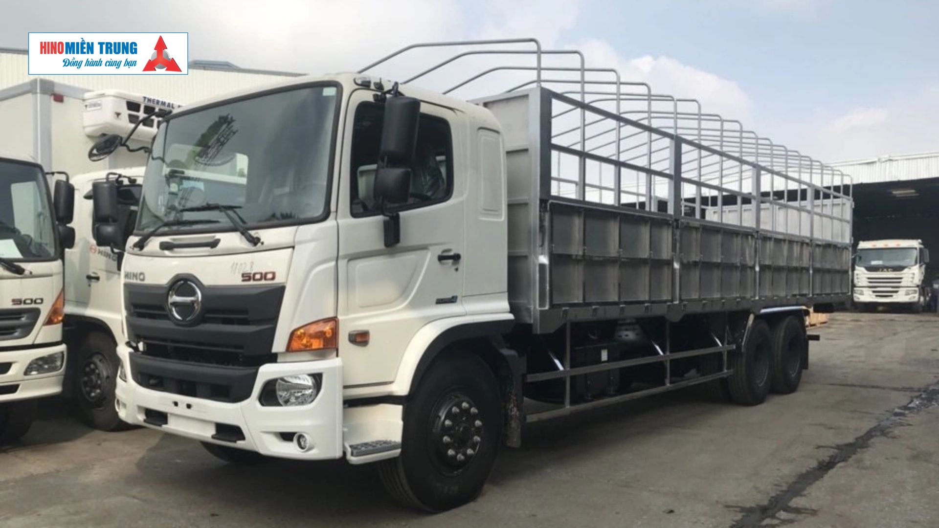 Hino FM Thùng Mui Bạt