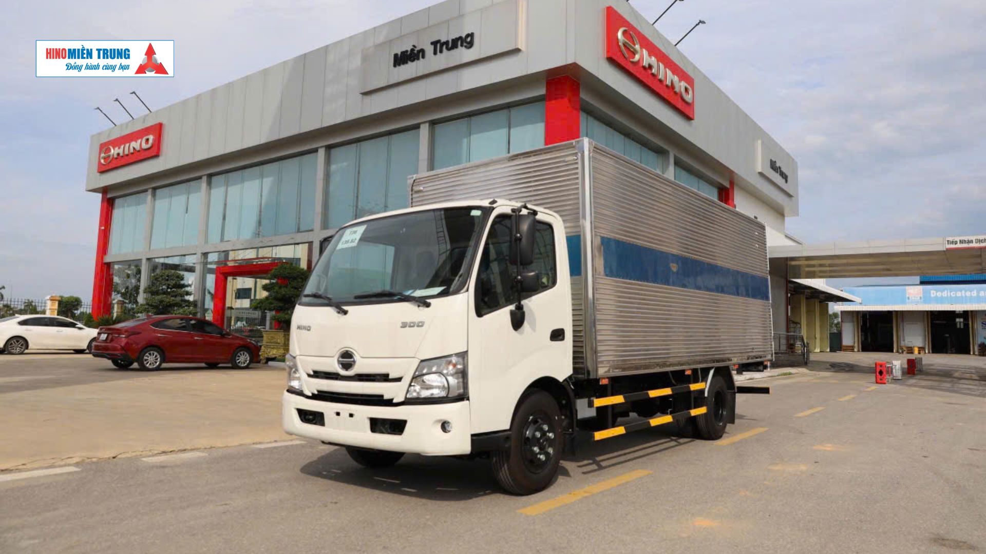 Xe Hino 300 XZU730 - Hino 3S Miền Trung