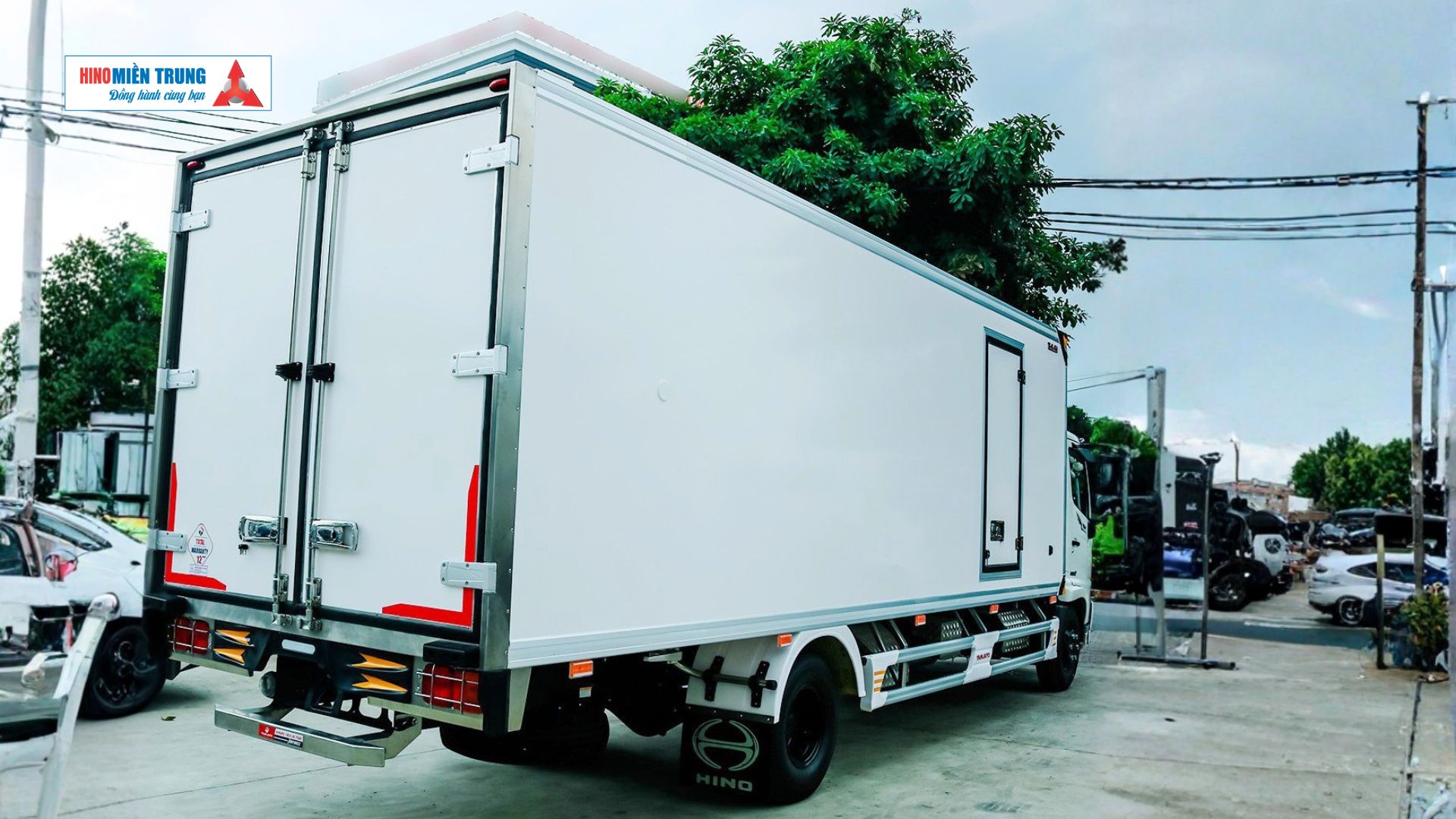 Xe tải hino 500 fc euro 4 thung bảo ôn