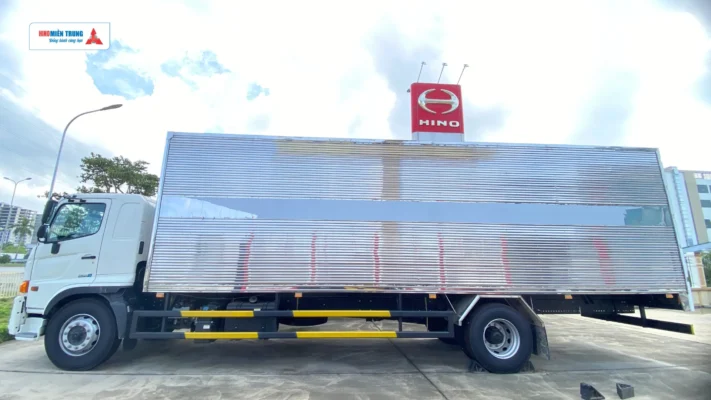 Thùng kín trên xe Hino 500 đóng tại Hino 3s Miền Trung