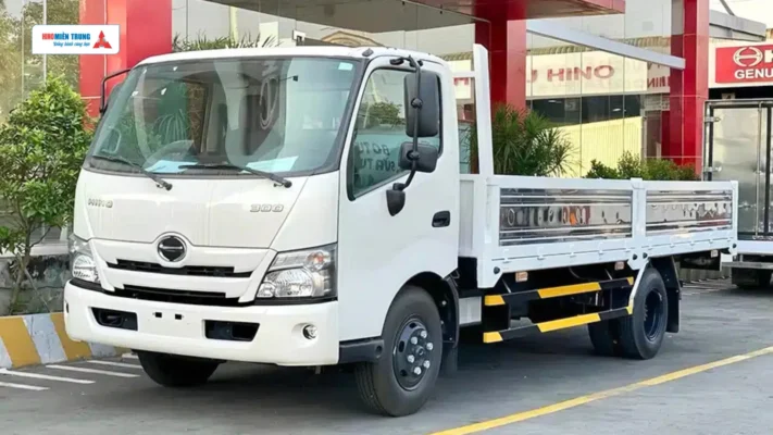 Với nhiều Model trong Hino Series 300