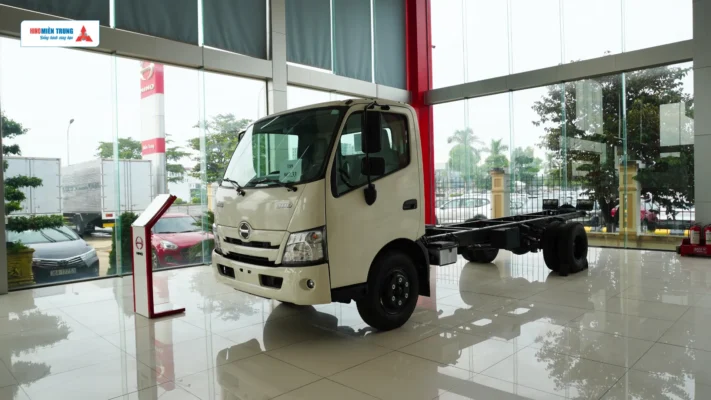 Với chassis có sẵn - Hino 300xzu730 có thể trang bị nhiều loại thùng tuỳ vào nhu cầu sử dụng